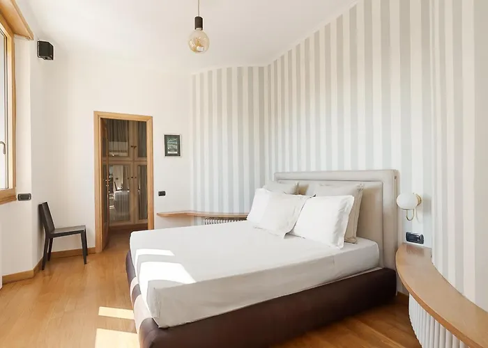 Vintage Penthouse With Panoramic St Peter View
