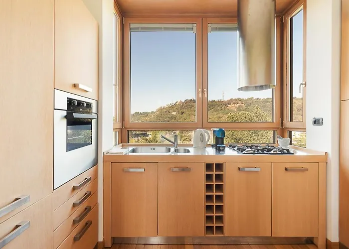 Vintage Penthouse With Panoramic St Peter View